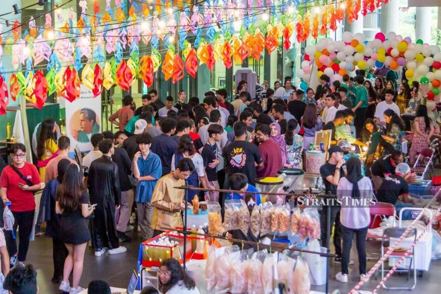 APU Records Highest Cashless Transactions per Capita